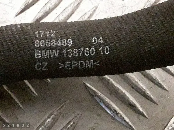 BMW 2 Serie F46 Turbo Slang OEM 8658489 - Gebruikt image 5