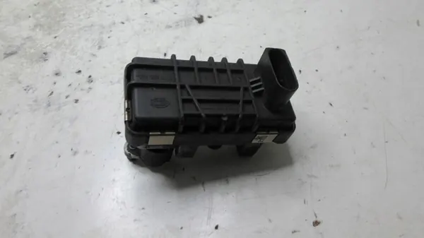Turbostyr G135 för Audi A8 S8 D3 4E image 3