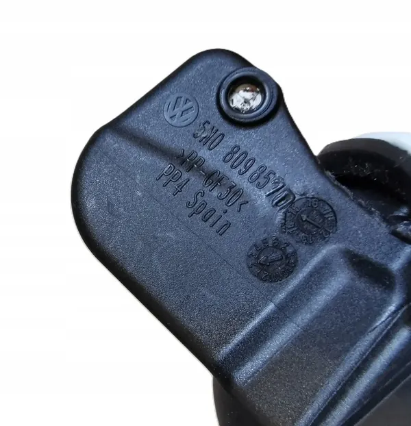 VOLKSWAGEN TIGUAN BRÄNSLELOCK 5N0809857D image 5