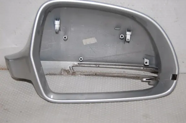 AUDI A5 Oikea Peilikuori image 3