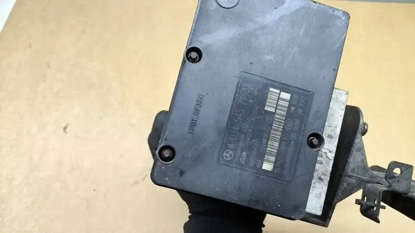 Bomba ABS MERCEDES-BENZ CLK (C209) 2.7L diesel image 2