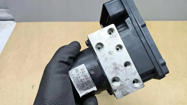 Bomba ABS MERCEDES-BENZ CLK (C209) 2.7L diesel image 6