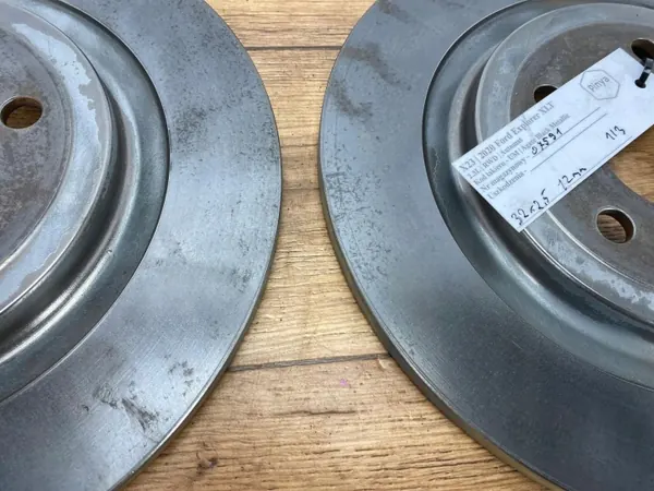 Jeu disques et plaquettes arrière Ford OE L1MC2A315A image 4