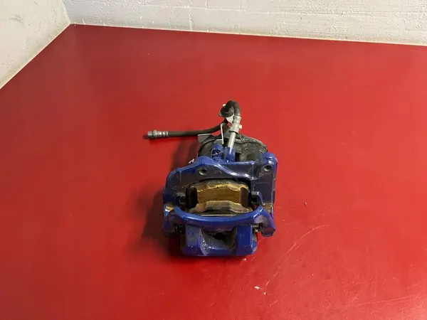 Linker Hinterradbremszylinder BMW 6881295 image 3