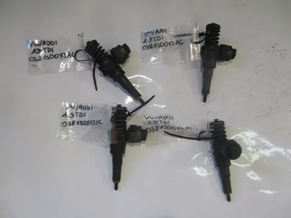 Injector OEM 038130073AC para 1.9 TDI image 2