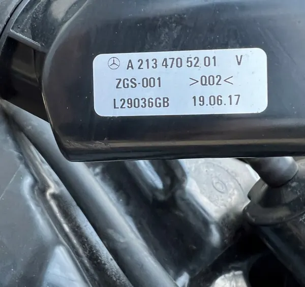 TANK ADBLUE MERCEDES W213 W257 A0994712500 image 6