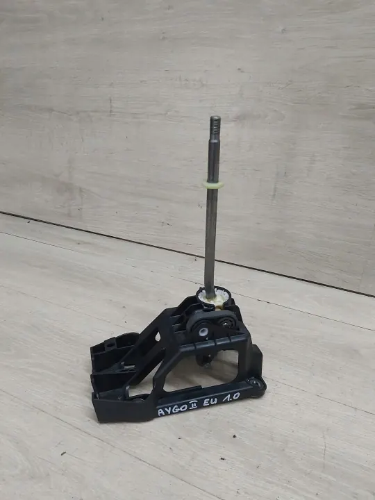 Levier de vitesse Toyota AYGO II OEM AYGO II LEWAREK BIEGÓW image 2