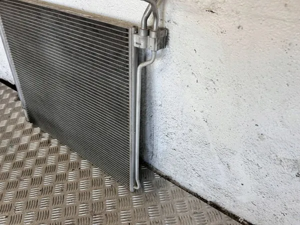 BMW X6 E71 airco condensor OEM 91R9277 - Gebruikt image 3