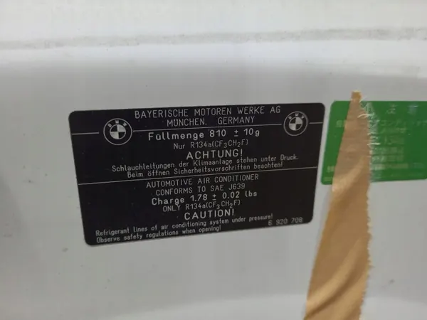 Capô BMW 5 E60/E61 Facelift OEM SKU24969 - Usado image 8