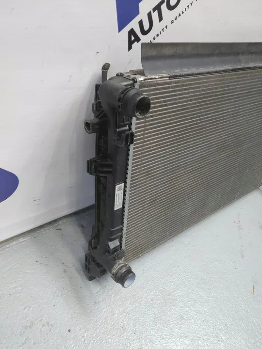 Radiador completo Audi A3 S3 8V 5Q0816411AC image 5