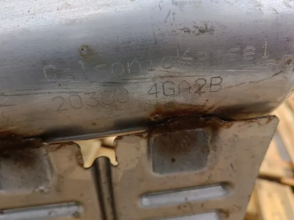 Infiniti Q50 Q60 keskivaimenninputki OEM 20300-4GA2B image 3