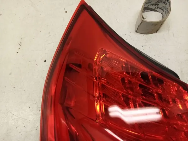 Luz Trasera Izquierda Renault Scenic II 2SK009467-01 HELLA image 9