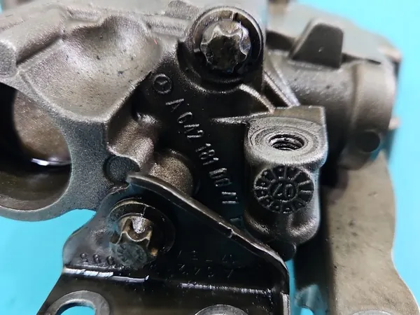 Olje pump Mercedes ML W164 3.0 CDI A6421810047 image 5