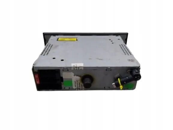 VW OEM 1M0035186D Tehdas-CD-radio Passat B5:lle image 3