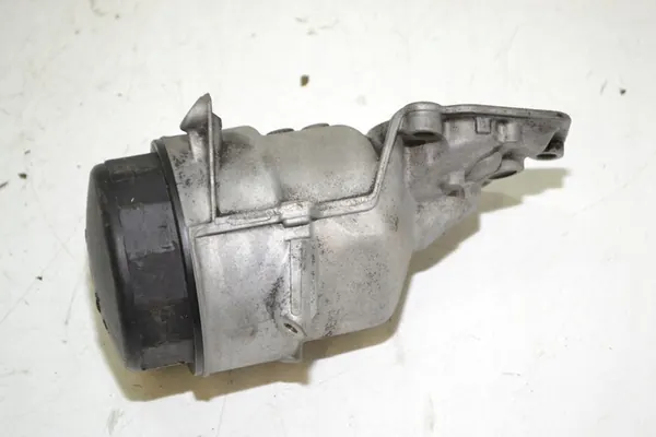 Oljefilterbas Mercedes ML W164 W204 W211 W212 W221 image 2