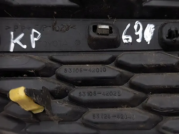 Toyota RAV 4 (XA40) 2015 Front Grill 5310642010 image 8