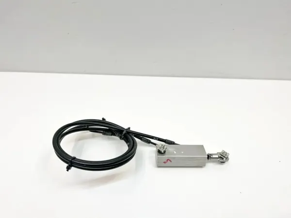 Mercedes-Benz kattosylinteri OEM A2318000472 Käytetty image 7