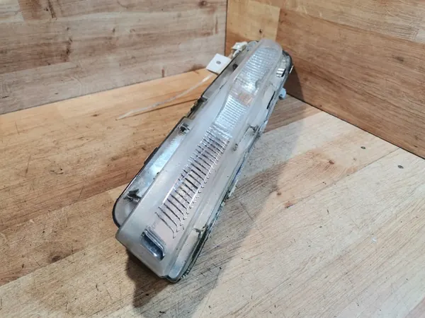 VOLVO V40 II DRL Luz Diurna Esquerda OEM image 10