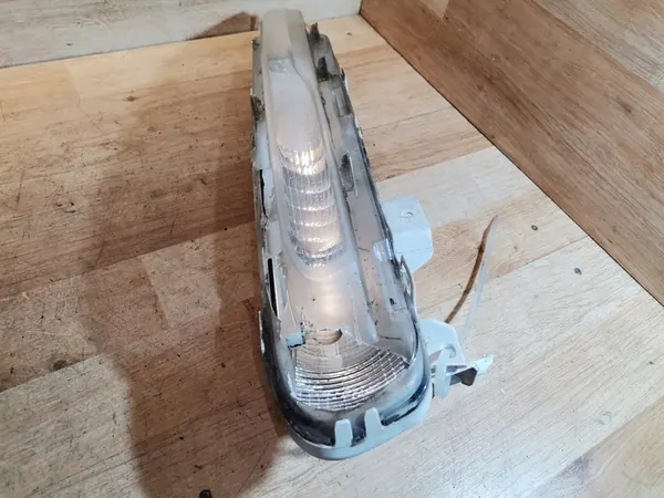 VOLVO V40 II DRL Luz Diurna Esquerda OEM image 9