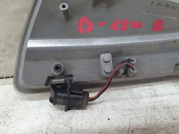 Intermitente derecho OEM A2048200821 Mercedes image 10