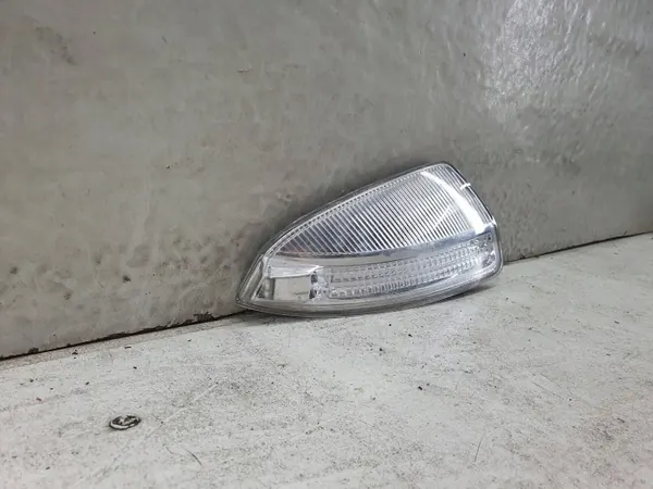 Intermitente derecho OEM A2048200821 Mercedes image 3