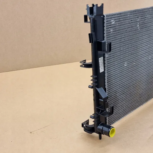 Radiateur d'eau OEM 6MSLX pour Dacia/Renault image 3