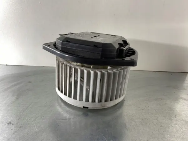 Infiniti Q50 Blazermotor OEM 3K01330352 - Gebruikt image 2