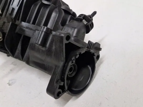 Colector de admisión Volvo V40 II 2.0 D4 OEM 31431955 image 8
