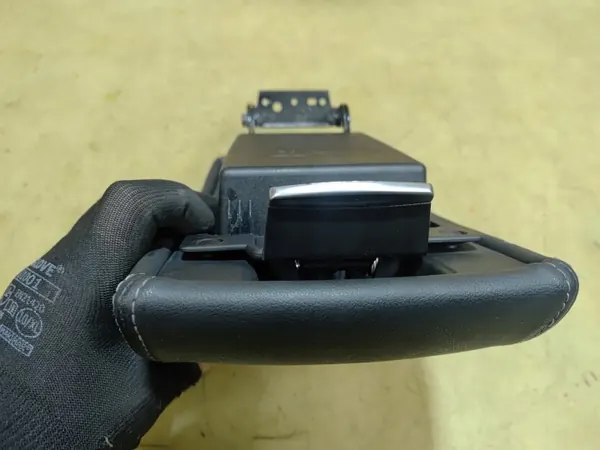 Apoio de Braço MONDEO MK4 Peça OEM - Estado Usado image 5
