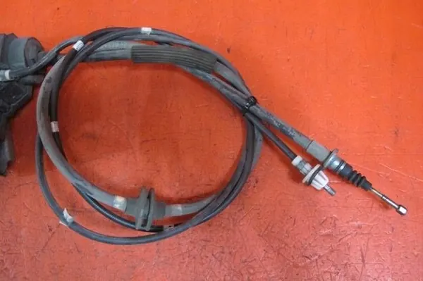 Mercedes S-luokka W221 käsijarrumekanismi OEM A2214302249 image 3
