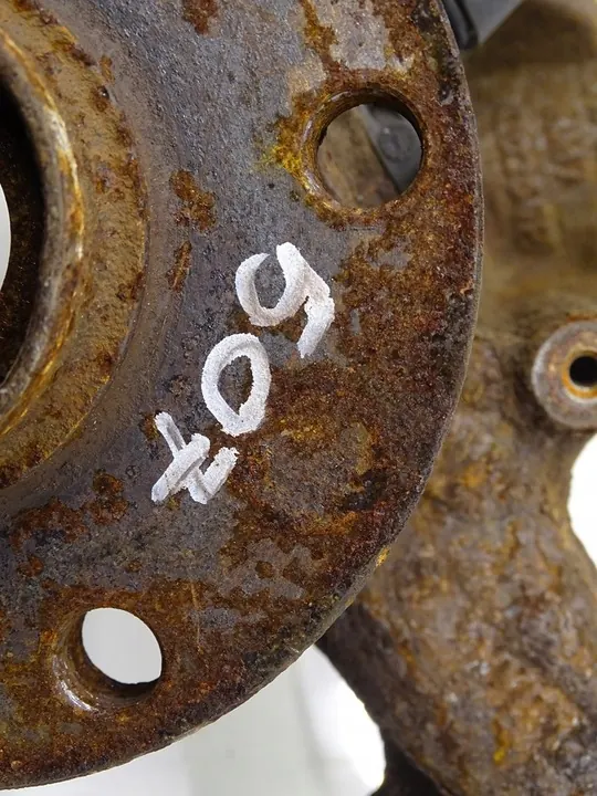 Snodo anteriore destro Skoda Octavia III 5Q0256P image 7