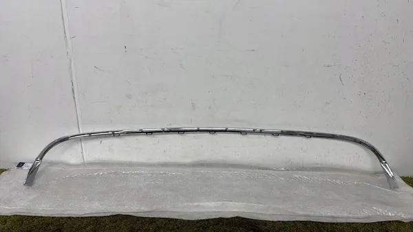 Rivestimento paraurti posteriore cromato W207 C207 E 207 AMG Cabrio 09- OEM image 5