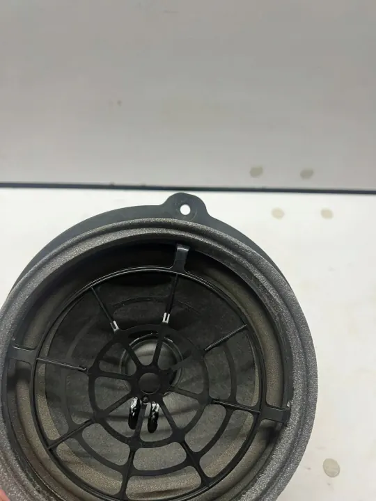 Subwoofer OEM YQP3942 för Audi A4 S4 B9 Fram image 4