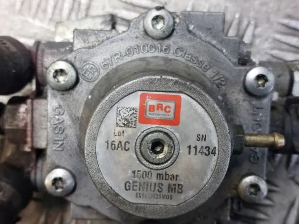 Kit LPG BRC OEM 67R-011002 - Estado usado image 7