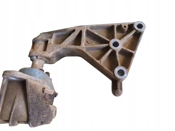 Soporte de caja Opel OE 13174501 - Usado image 4