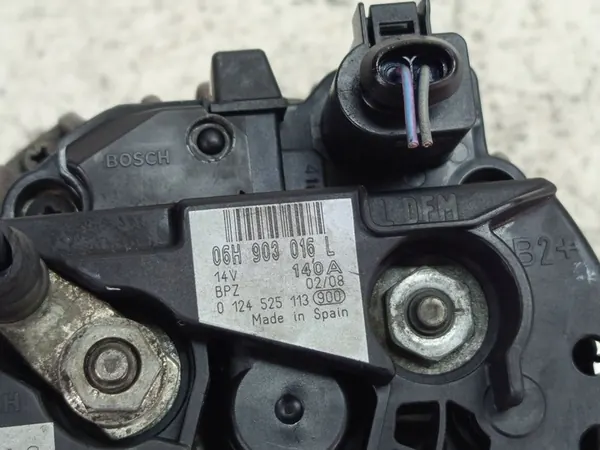 AUDI A4 B8 2.0 TFSI Vaihtovirtageneraattori image 6