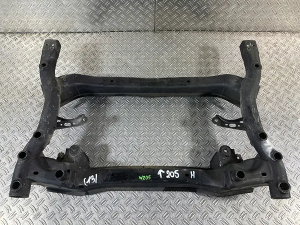 Mercedes C-luokka W205 Etukori OEM A2056280057 image 2