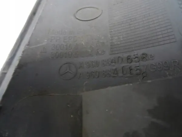 Cache Phare Droit OEM A9608854005 Mercedes Actros image 4