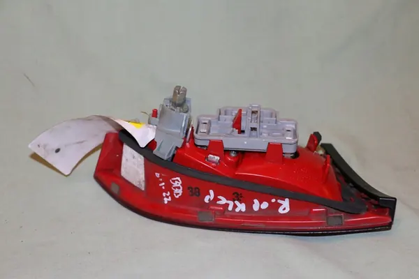 AUDI A4 B8 LIFT KOMBI AVANT 12-15 Lámpara Trasera Derecha OEM image 4