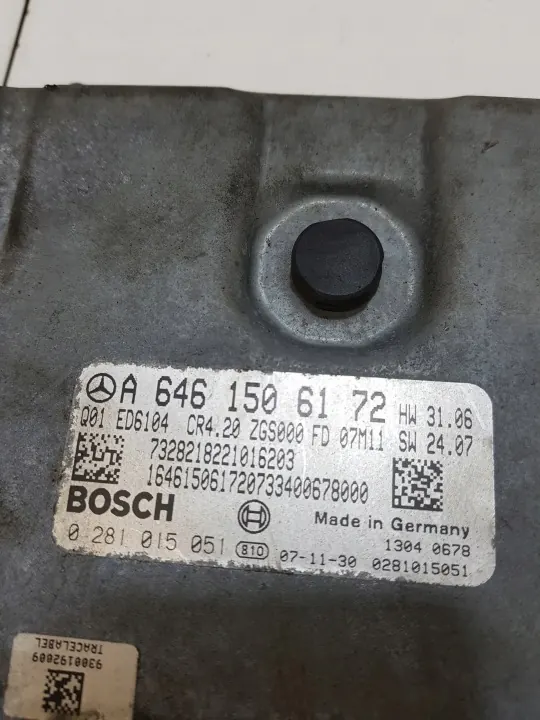 Computador Motor OEM A6461506172 para Mercedes Sprinter image 3