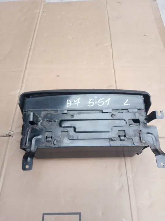 Audi A4 B6 B7 A6 istuinaluskaapit musta OEM 8E0882627A image 6