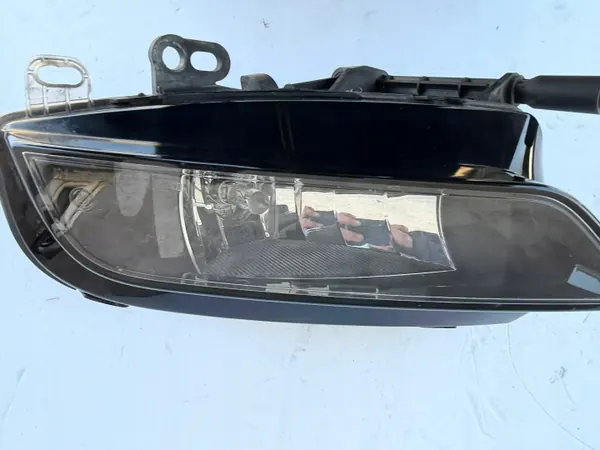 OEM 8V0941699C Halogenstrålkastarsticka Vänster Fram image 3