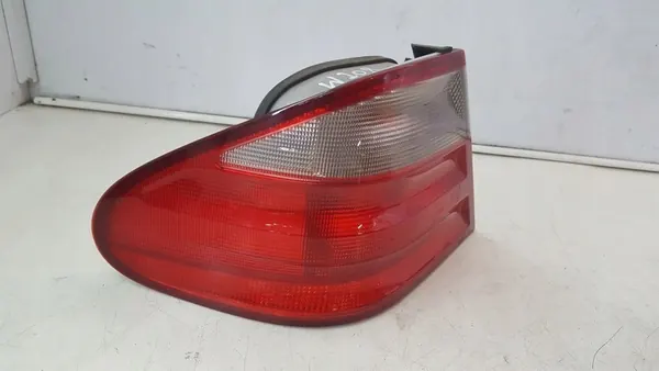 MERCEDES CLK 208 LINKER ACHTERLICHT image 2