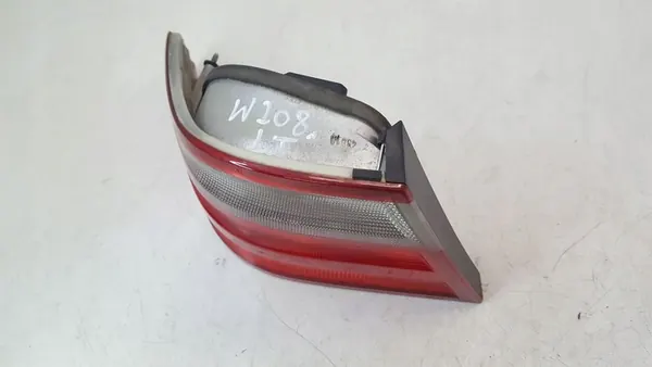 MERCEDES CLK 208 LINKER ACHTERLICHT image 3