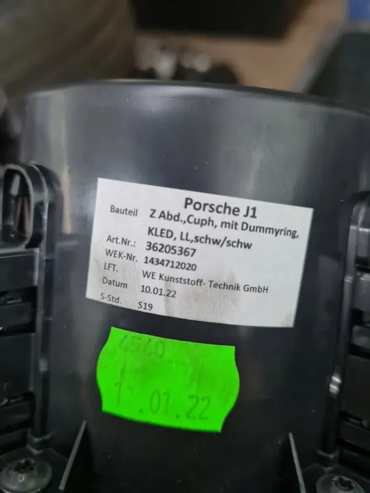 Porsche Taycan 9J1 2021 Porte-gobelet avant OEM 9J1858570A image 5