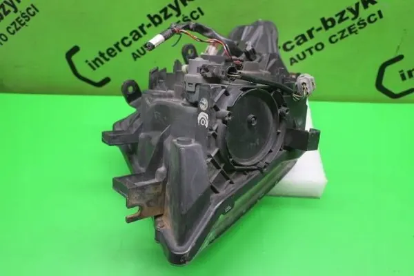 Oikea Ajovalo Nissan Navara D40 2005-2009 OEM image 7