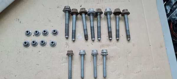 Q5 8R SQ5 Vis de montage avant OEM SRUBY image 1