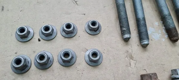 Q5 8R SQ5 Vis de montage avant OEM SRUBY image 3