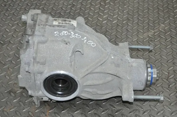 BMW 5 (G30) Rear Differential 8616720 3.0L 2017 image 2
