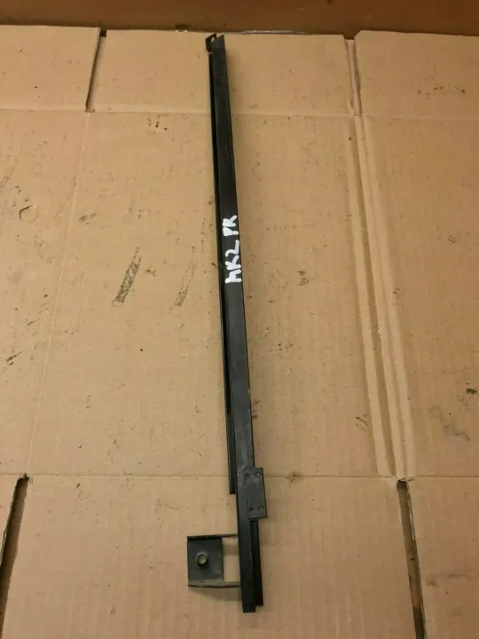 OEM 191837409 Vasen etuoven ikkunalista image 2